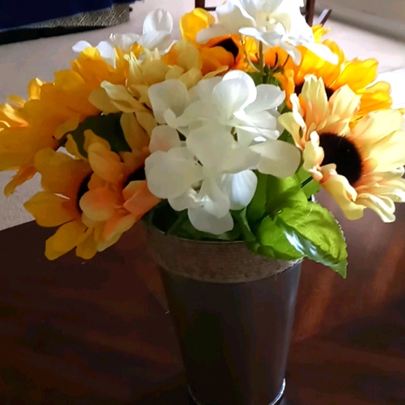 Meet your Posher, Laraine - Picture 1 of 1